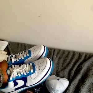 size 10 air forces ones Jordan/Nike hoody hornets beanie and Hornets hat